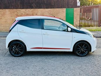 Toyota AYGO VVT-I X-PRESS X-SHIFT