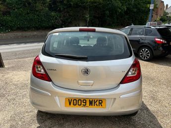 Vauxhall Corsa DESIGN 16V