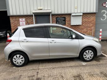 Toyota Vitz 1.3 Auto F 5dr