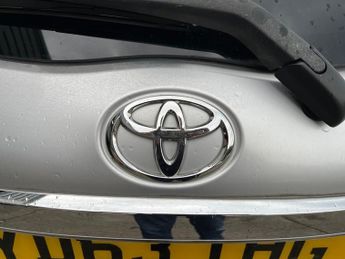 Toyota Vitz 1.3 Auto F 5dr