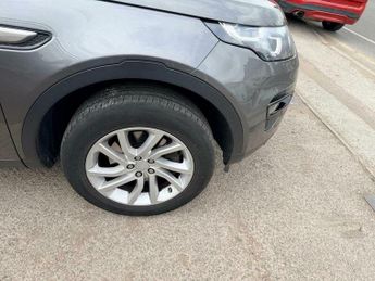 Land Rover Discovery Sport 2.0 TD4 SE Tech Auto 4WD Euro 6 (s/s) 5dr