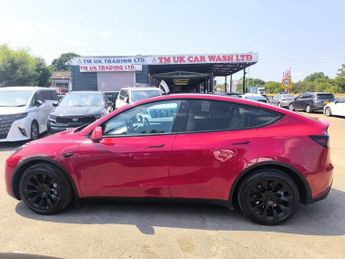 Tesla Model Y LONG RANGE AWD