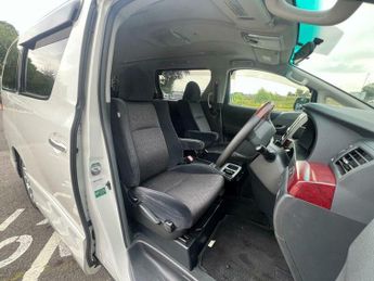 Toyota Alphard 240S