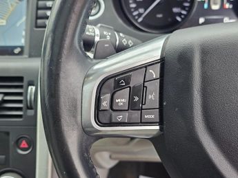 Land Rover Discovery Sport 2.0 TD4 HSE Black Auto 4WD Euro 6 (s/s) 5dr