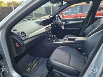 Mercedes-Benz C Class 1.8 C180 BlueEfficiency Sport G-Tronic+ Euro 5 (s/s) 4dr