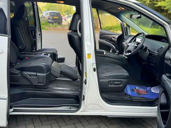 Toyota Estima HYBRID