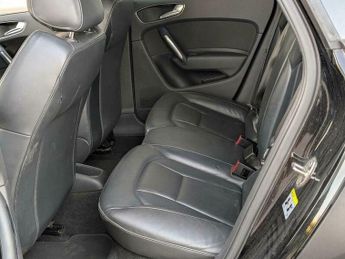 Audi A1 1.4 TFSI CoD Black Edition Sportback S Tronic Euro 5 (s/s) 5dr