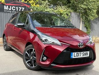 Toyota Yaris 1.5 VVT-i Red Bi-Tone Hatchback 5dr Petrol Manual Euro 6 (111 ps