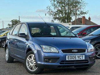 Ford Focus 1.6 Ghia 5dr