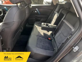 Citroen C4 SHINE PLUS 50kWh e-series Auto 5dr (7.4kW Charger), 1 owner