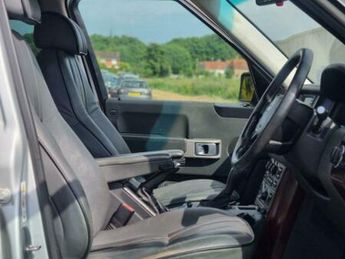 Land Rover Range Rover 4.4 V8 Vogue 5dr