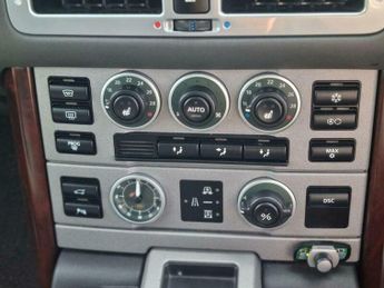 Land Rover Range Rover 4.4 V8 Vogue 5dr