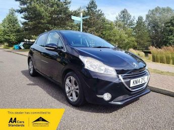 Peugeot 208 1.4 HDi Allure Hatchback 5dr Diesel Manual Euro 5 (70 ps)