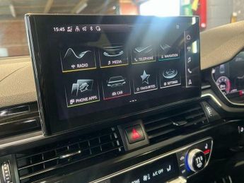 Audi A4 2.0 TFSI 35 Black Edition S Tronic Euro 6 (s/s) FACELIFT MODEL