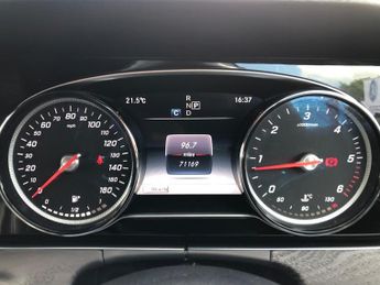 Mercedes E Class E 220 D AMG LINE