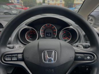 Honda Jazz I-VTEC ES