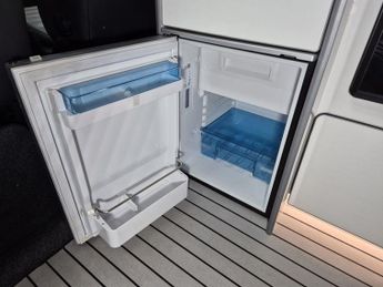 Ford Transit Custom LIMITED SPEEDS EDITION CAMPER AUTOMATIC 4BERTH, HIGH SPEC + SPEE