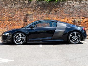 Audi R8 V10 QUATTRO - Big Spec! - Carbon Styled R8