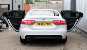 Jaguar XE R-SPORT