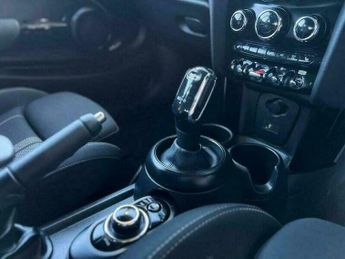 MINI Hatch 2.0 Cooper S Classic Steptronic Euro 6 (s/s) 3dr