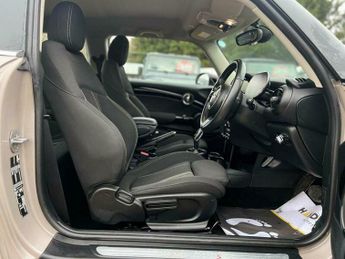 MINI Hatch 2.0 Cooper S Classic Steptronic Euro 6 (s/s) 3dr