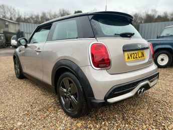 MINI Hatch 2.0 Cooper S Classic Steptronic Euro 6 (s/s) 3dr