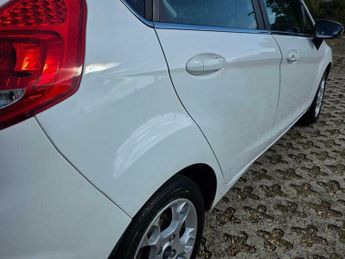 Ford Fiesta 1.4 Zetec 5dr