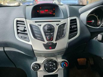 Ford Fiesta 1.4 Zetec 5dr