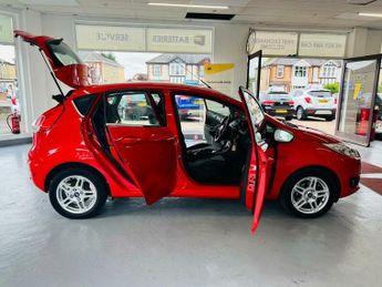Ford Fiesta 1.6 Zetec Powershift Euro 5 5dr