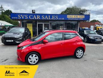 Toyota AYGO 1.0 VVT-i x-play Hatchback 5dr Petrol Manual Euro 5 Euro 5 (68 p