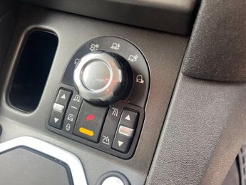 Land Rover Discovery SDV6 COMMERCIAL