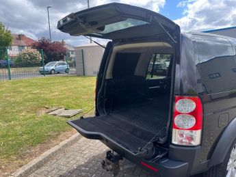 Land Rover Discovery SDV6 COMMERCIAL