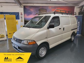 Toyota Hiace 280 S SWB P/V (88BHP)