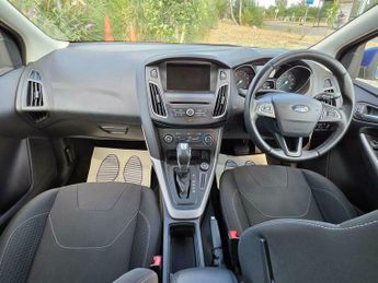 Ford Focus 1.6 Zetec Powershift Euro 6 5dr