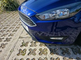 Ford Focus 1.6 Zetec Powershift Euro 6 5dr