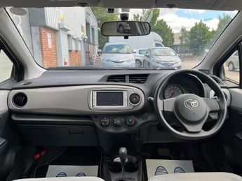 Toyota Vitz 1.3 Auto 5dr