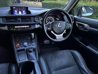 Lexus CT 200H SPORT