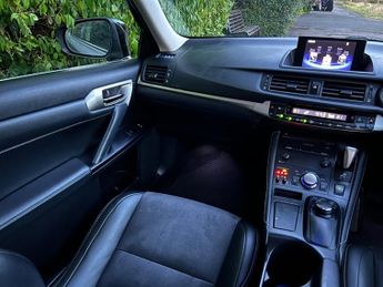 Lexus CT 200H SPORT