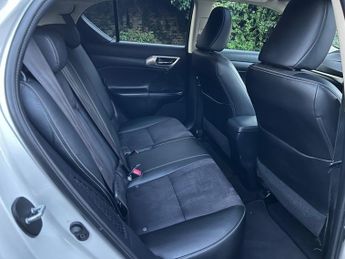 Lexus CT 200H SPORT