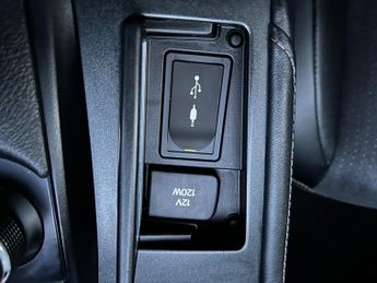 Lexus CT 200H SPORT
