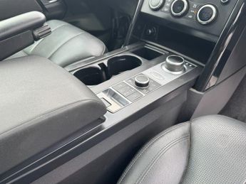 Land Rover Discovery 3.0 SD V6 Anniversary Edition SUV 5dr Diesel Auto 4WD Euro 6 (s/