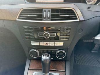 Mercedes-Benz C Class 2.1 C220 CDI BlueEfficiency Elegance G-Tronic+ Euro 5 (s/s) 4dr
