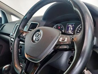 Volkswagen Sharan 2.0 TDI BlueMotion Tech SEL DSG Euro 6 (s/s) 5dr