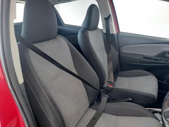 Toyota Yaris 1.5 VVT-h Icon E-CVT Euro 6 5dr