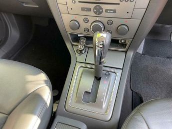 Vauxhall Vectra 1.9 CDTi 16v Elite 5dr