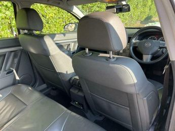 Vauxhall Vectra 1.9 CDTi 16v Elite 5dr