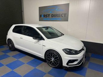 Volkswagen Golf 2.0 Golf R TSi Semi-Auto 4WD 3dr