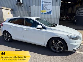 Volvo V40 1.6TD D2 8V 115BHP R-Design **FULL Service History / ZERO Road T