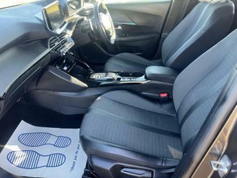 Peugeot 2008 1.2 PureTech Allure Premium + EAT Euro 6 (s/s) 5dr