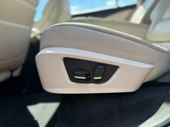 BMW 5 SERIES 4.4 550i V8 SE Touring Steptronic Euro 5 5dr